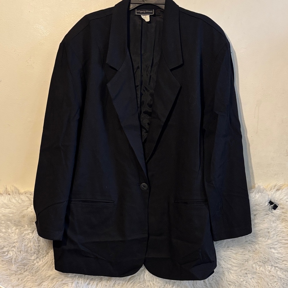 Elegant Black Women's Blazer by Express Design Studio